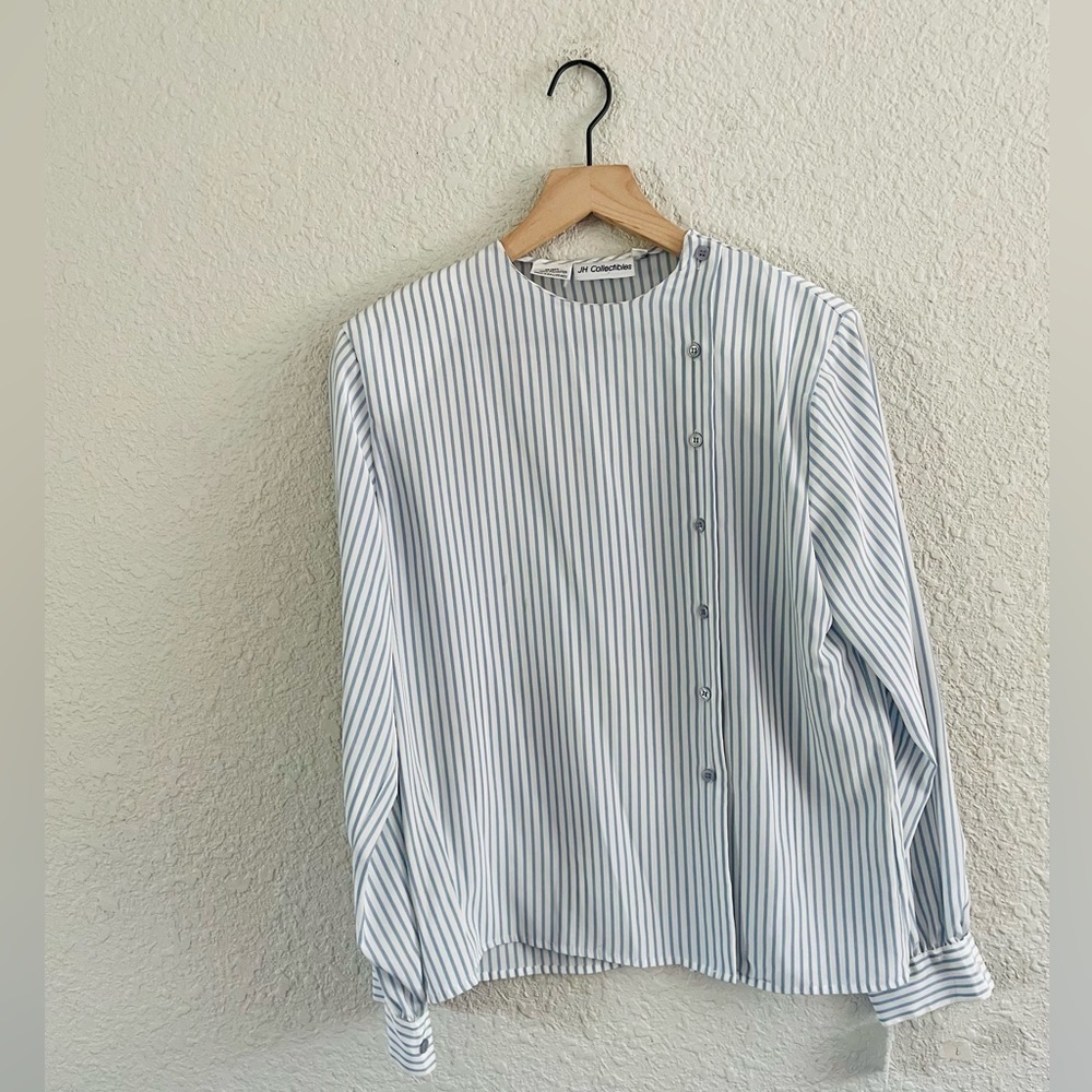 Vintage Striped Button-Accent Blouse in White and Light Blue